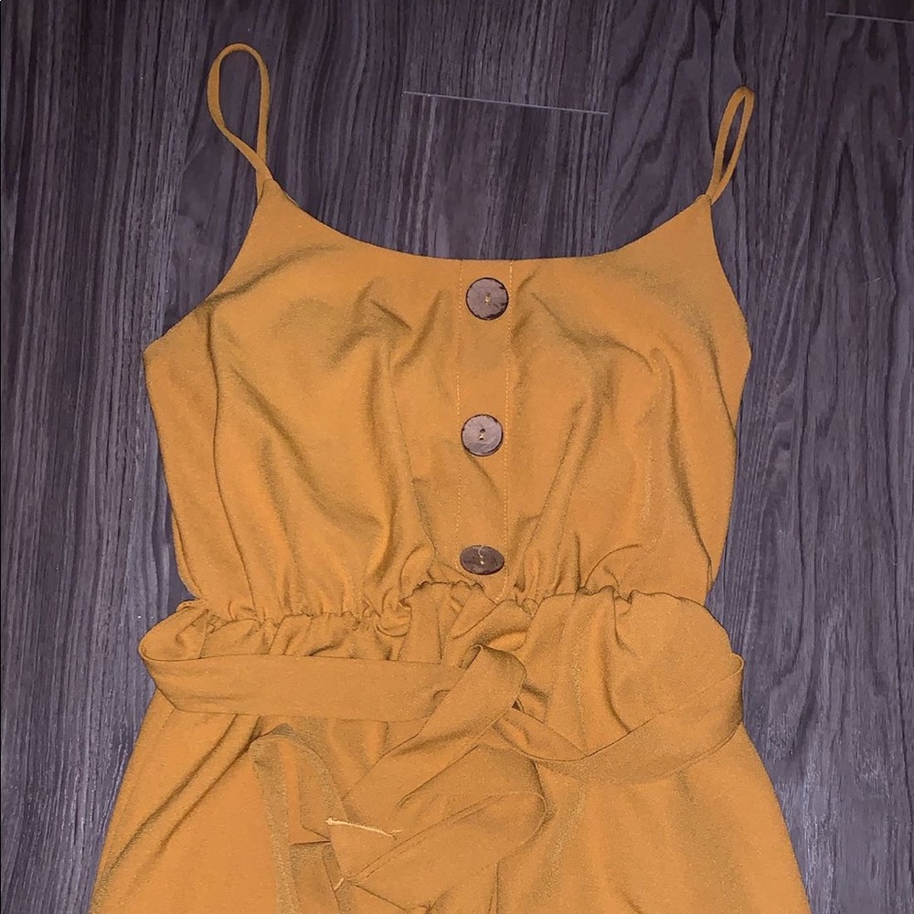 mustard dress 🦋